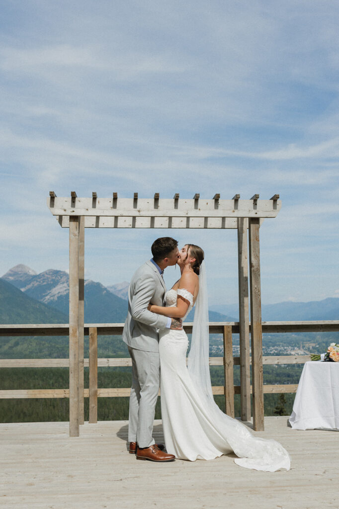 Mountain backdrop for wedding at Fernie Alpine Resort